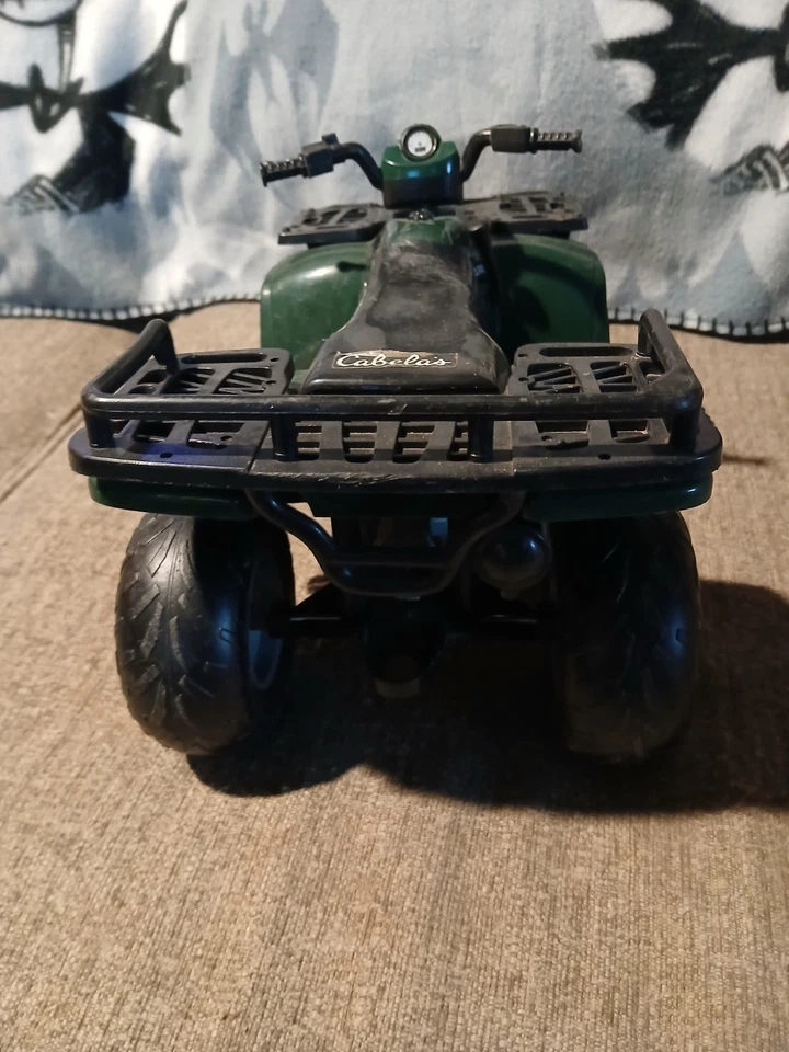 Polaris 700 Sportsman 2002 4x4 ERTL diecast 1:18 ATV Cabela’s plástico verde Foto 4 de 4