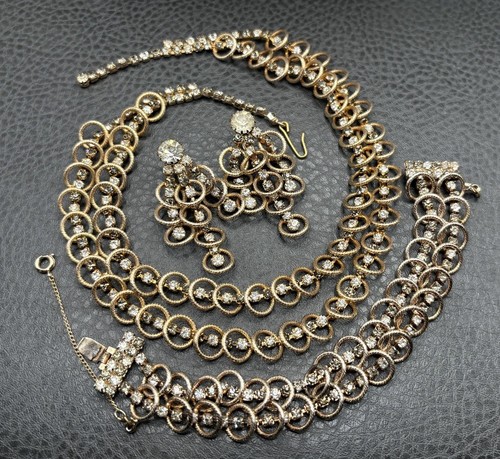 Vintage Rhinestone Interlocking Circle Bracelet Earrings Necklace Set Parure