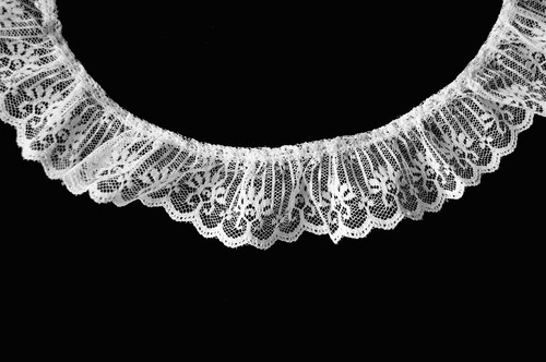 "Nociones al por mayor de encaje Raschel floral con volantes de 1", 1,75", 2,25"" blanco - Imagen 2 de 6