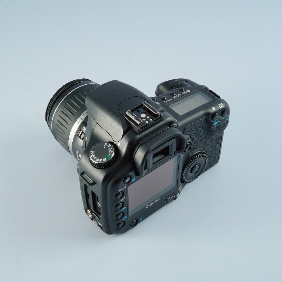 Canon EOS 30D/EFS 18-55mm USM (良品） EXCELLENT Canon EOS 30D + EF-S 18-55mm F/3.5-5.6 Ⅱ USM + CF