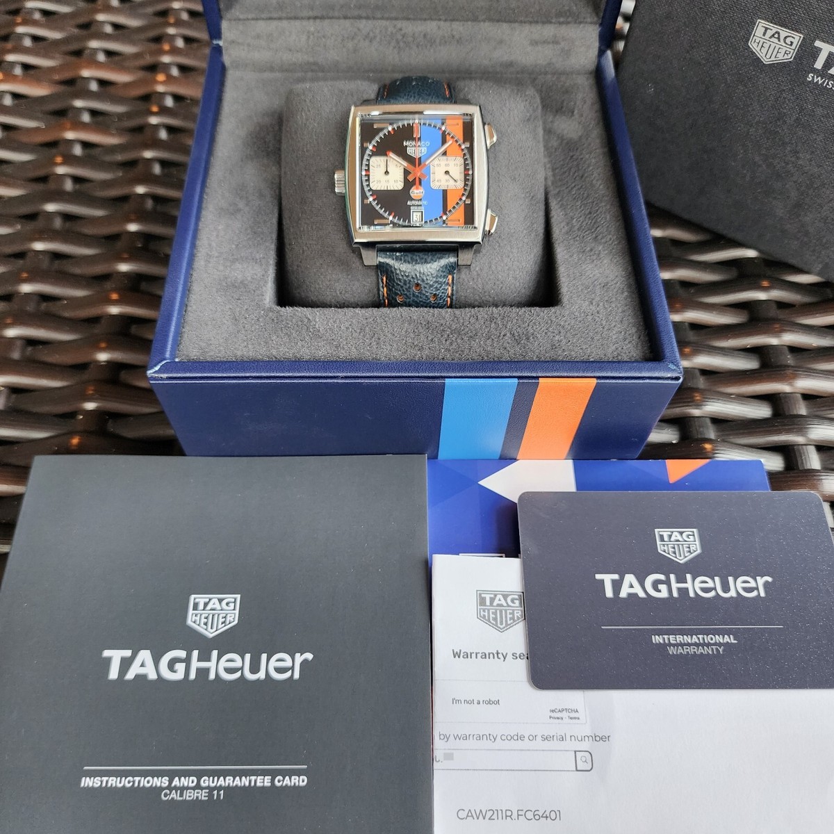 TAG Heuer Monaco ギフトボックス A Closer Look At The Sought After TAG Heuer Monaco Box Set