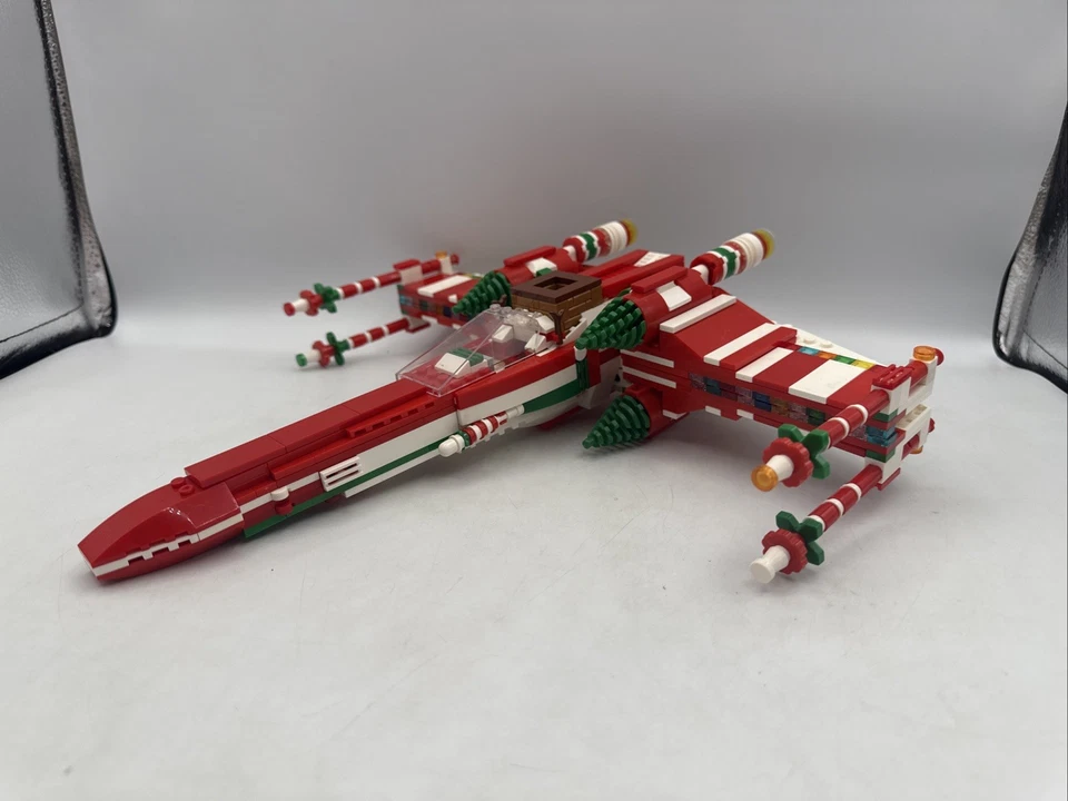 Star Wars Compatible Building Block Christmas X-Wing Fighter 733 Pcs 2025 - Image 3 of 4
