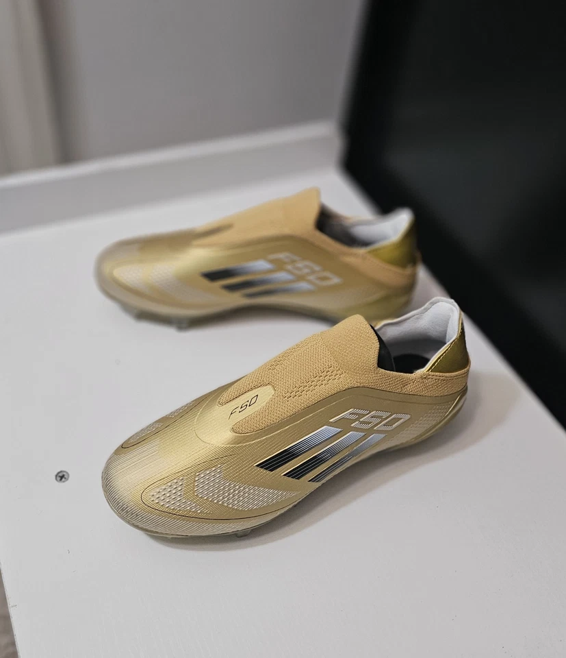 Botines de fútbol Adidas F50 Elite para niños talla 6,5 color dorado Foto 3 de 4