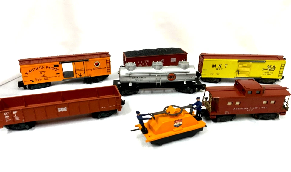 Lot of 7 AMERICAN FLYER S Gauge model railroad cars #921,926,937,940,941,947,977 - Image 2 of 4