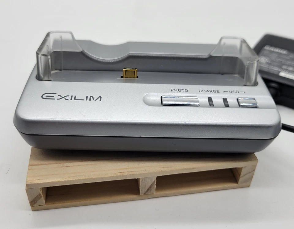 Casio Camera Dock CA 24 USB Charging Port Compact Efficient Photography - Image 2 of 4