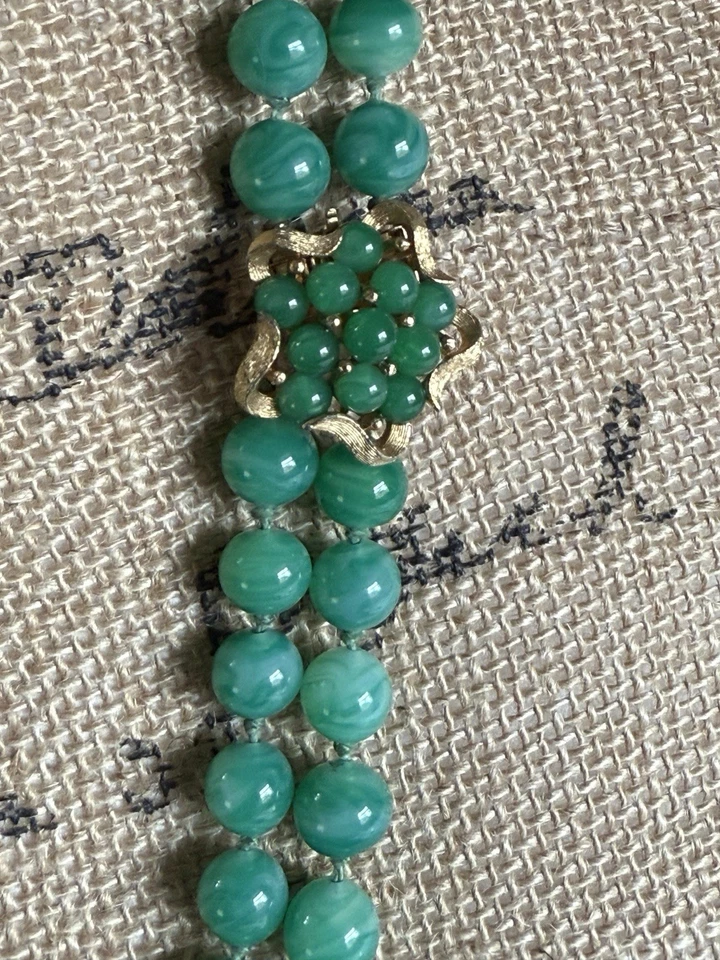 Antike Doppelstrang grüne Jadeit Perlenkette Gold Blumen Verschluss Vintage - Bild 2 von 4