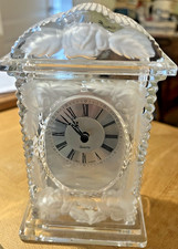 Glas Tischuhr "Anna Hütte " 24 % PbO Bleikristall  Quartz   " Rosen Blumen"