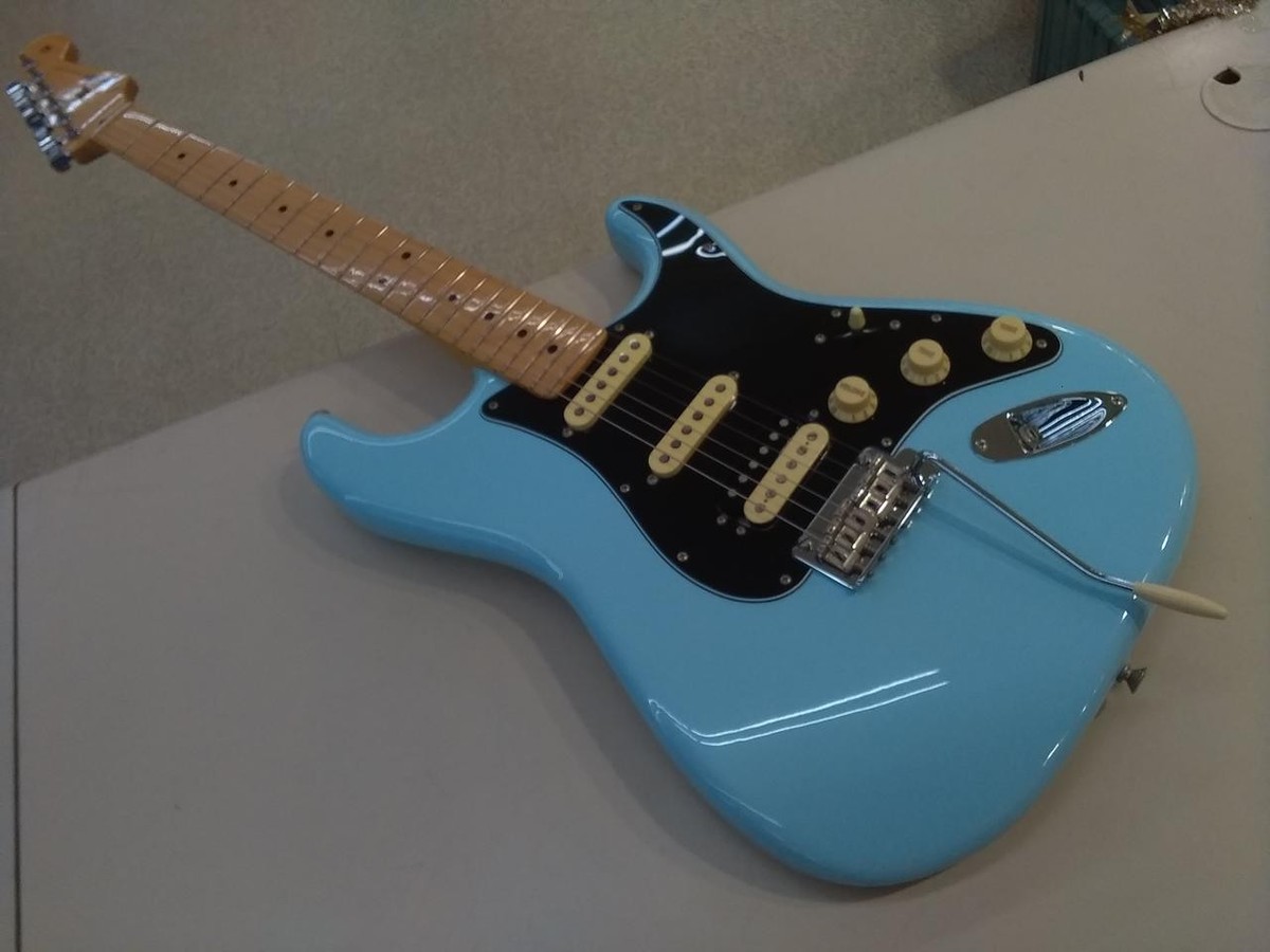 フェンダー  Fender Stratocaster HSS メキシコ Fender Mexico Player Stratocaster HSS Candy Apple Red