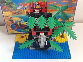 Lego vintage set Legoland Pirates 6264 Forbidden Cove, with box and instructions