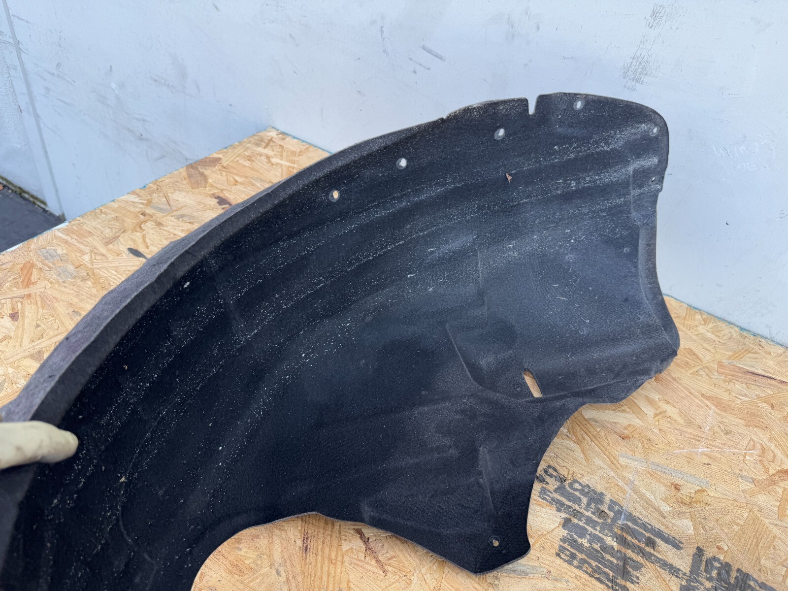 Bentley Flying Spur 2013-2018 REAR+LEFT Fender liner