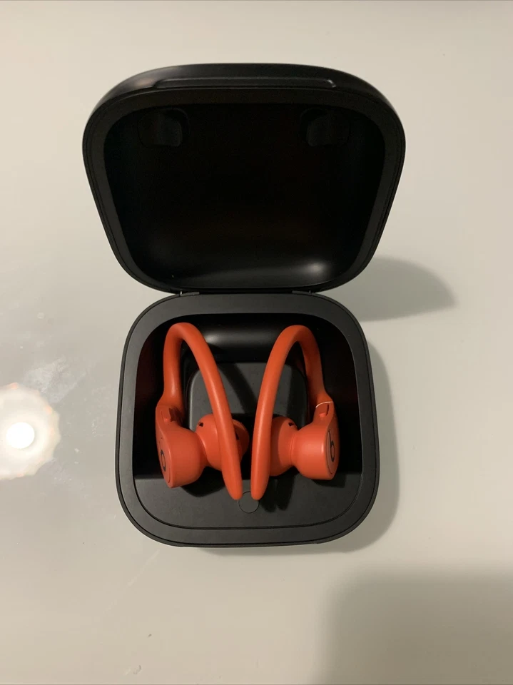 Beats Powerbeats Pro, foto 2 di 3