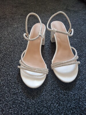 Shein Ivory Mid Block Heel Strappy Sandals size 37/4 UK