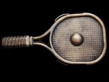 KD01124 VINTAGE 1970s CUT-OUT  TENNIS RACQUET  BALL  BRASSTONE BELT BUCKLE