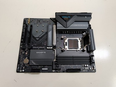 GIGABYTE X870 EAGLE WIFI7 AM5 DDR5 AMD, UNTESTED PARTS/REPAIRS