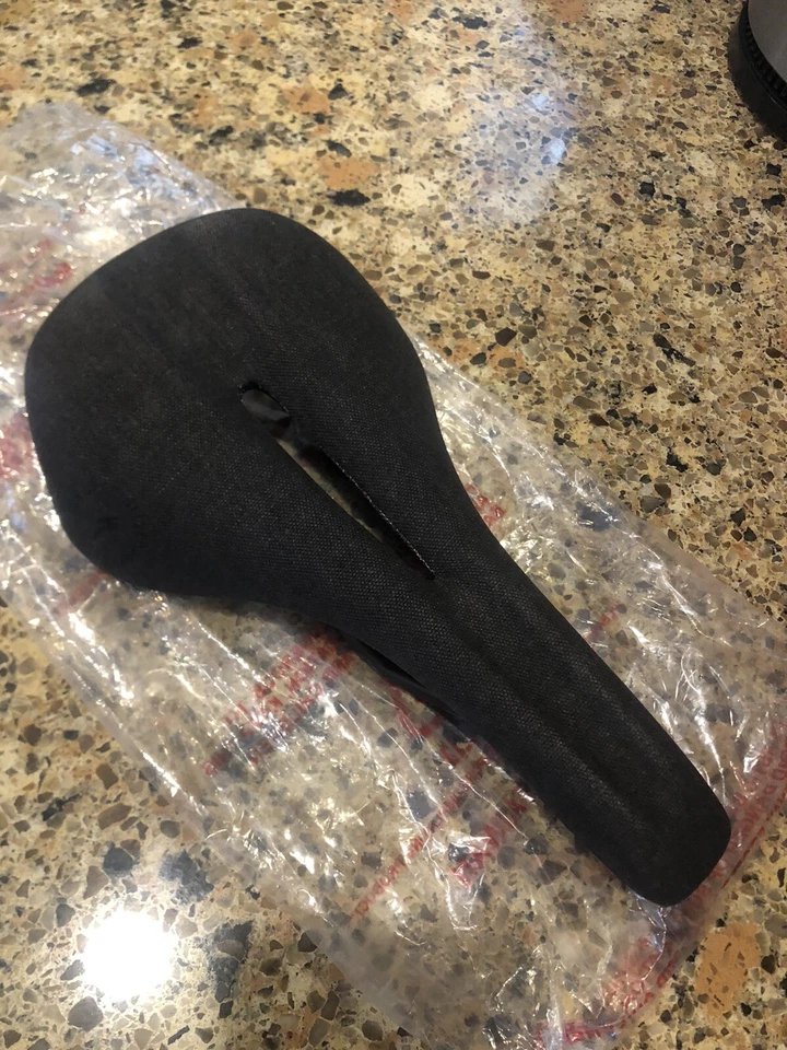 Sillín Specialized Edición Limitada, Denim Adventure Gear, 143 mm Foto 2 de 4