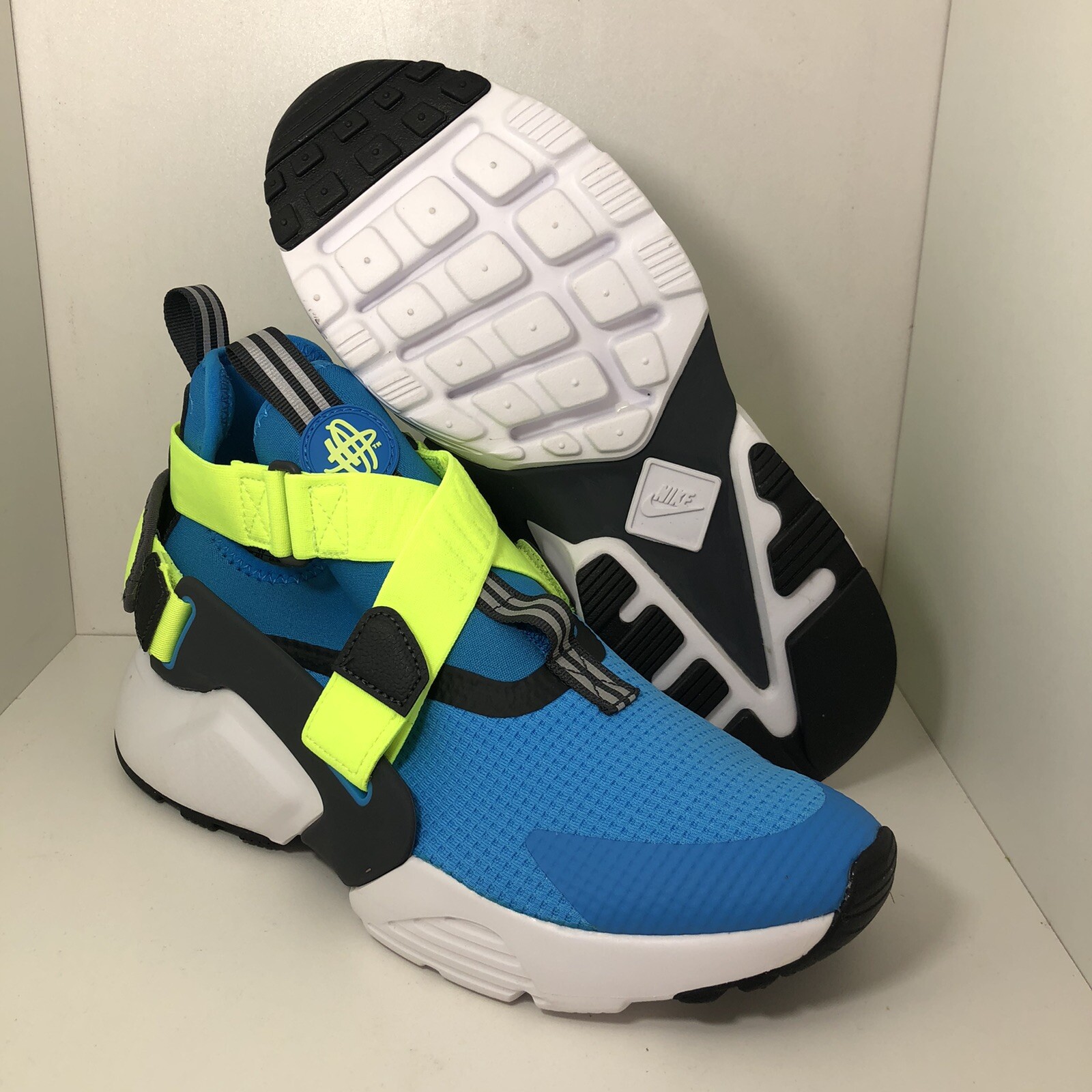 huaraches junior size 6
