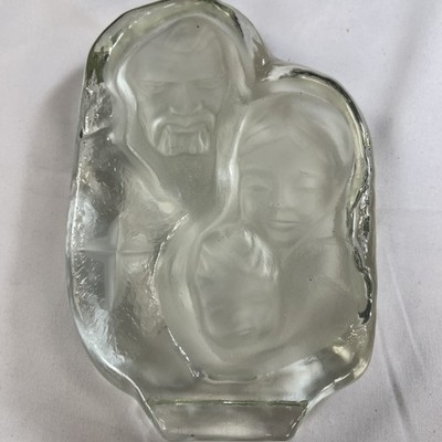 Vintage L. E. Smith CrystalReligious Holy Family EtchedPaperweight