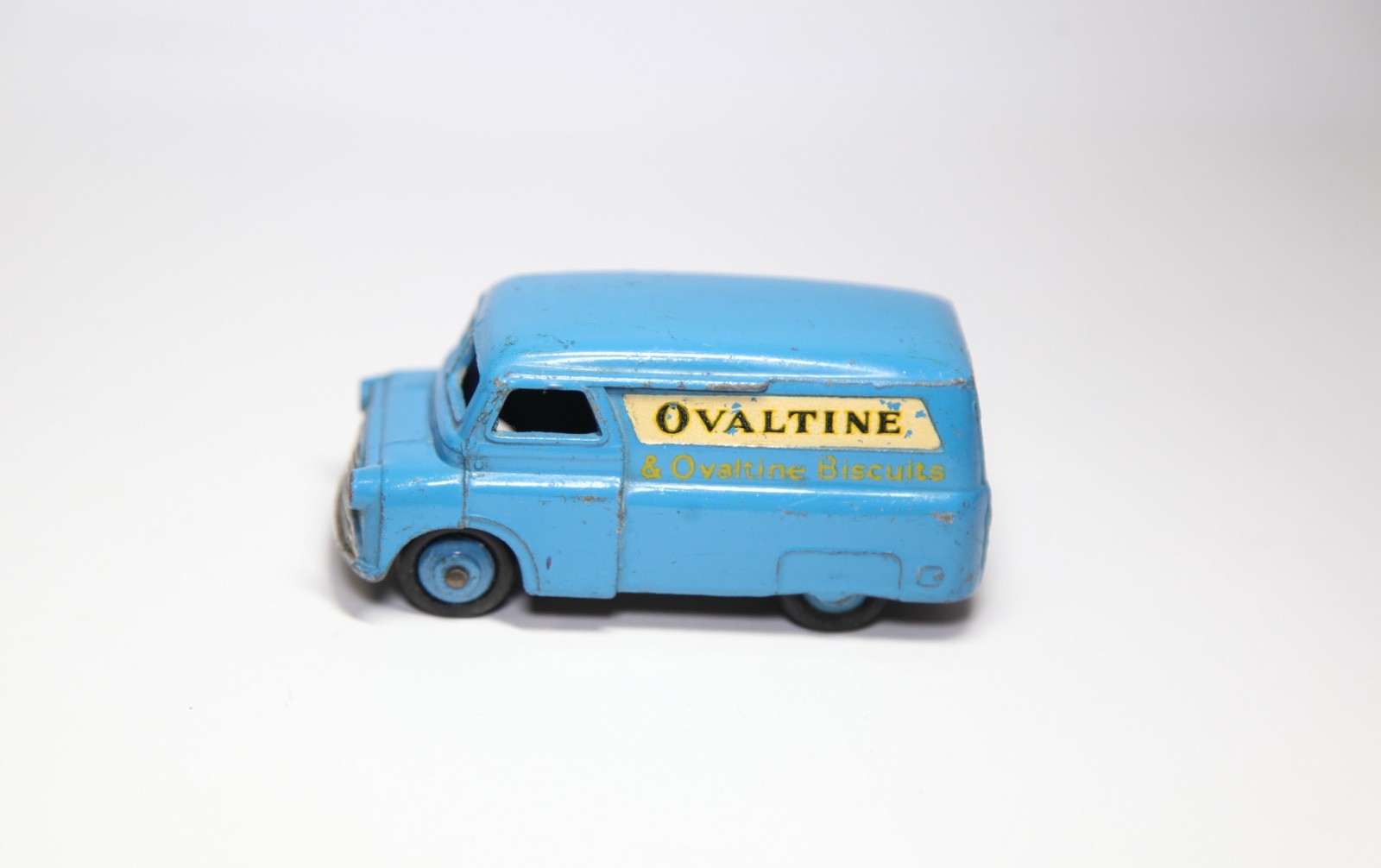 Dinky 481 Bedford 10 Cwt Van Ovaltine - Vintage Original 1950s Model thumbnail 2