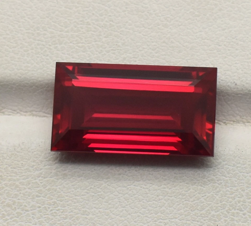 Pigeon Blood Ruby Corundum Baguette Cut 18X10 mm Loose Gemstone 15 cts - Image 2 of 3