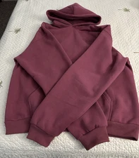Comfrt Minimalist Hoodie Size 2XL Berry Color