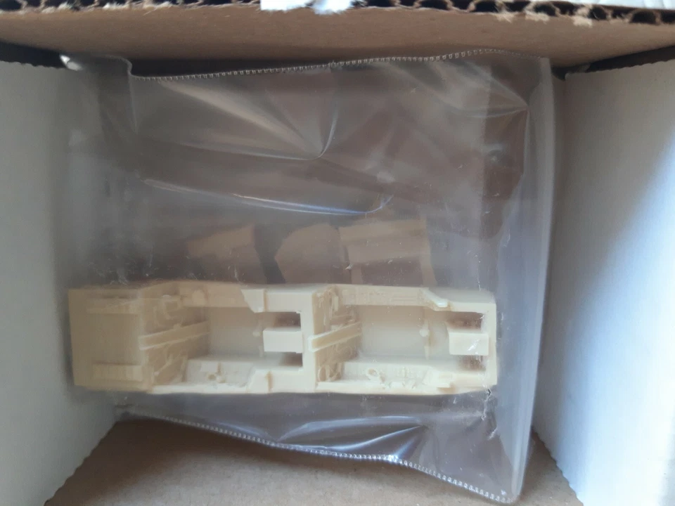 F-18F (Block 26 And Up) Cockpit Set Avionix 48022 (for Hasegawa) - Immagine 2 di 3