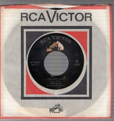 Johnnie & Jack   Kiss-Crazy Baby / Beware Of ''It'' 7'' 45