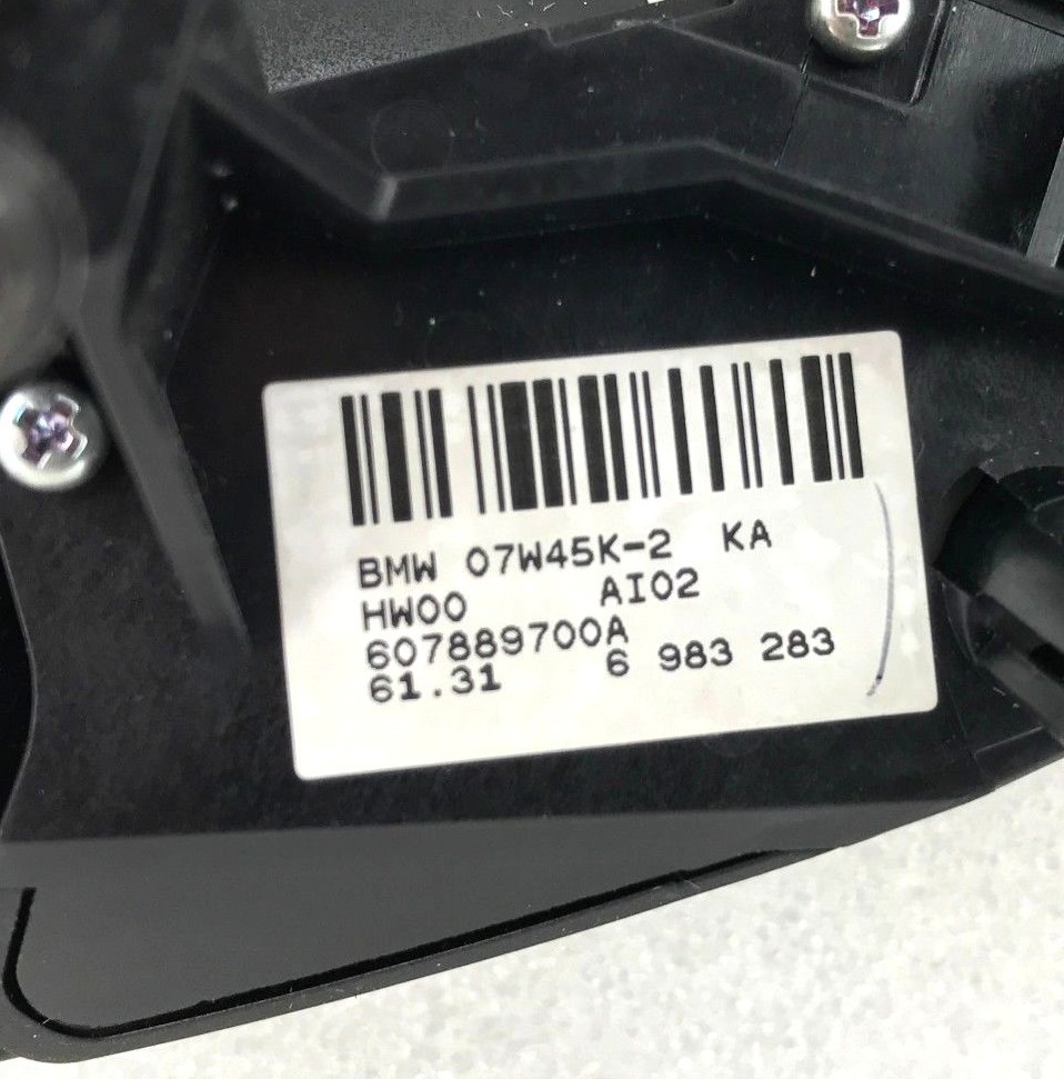 Genuine BMW OEM steering wheel MFSW switch left 6983283. E60 LCI 5 