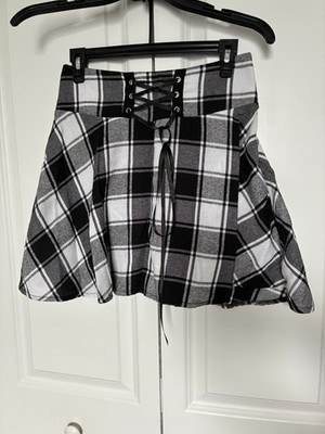 Women's short skirt, unbranded, 100% cotton. Made in China. Size S