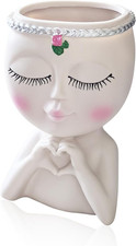 Minimalist Heart-Shaped Little Girl Pencil Holder Modern Desk Organizer and Deco