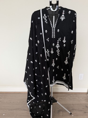 2 PC embroidered Pakistani Kameez Dupatta- FREE SHIPPING