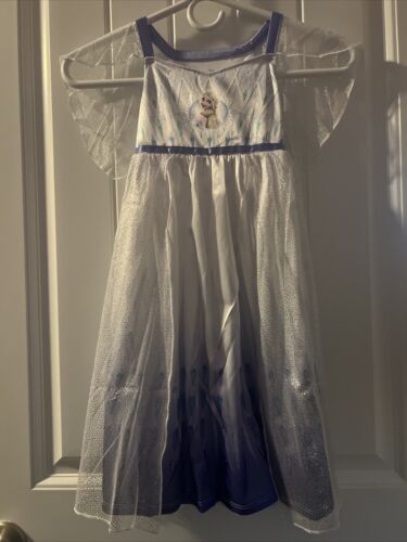 NEUF AVEC ÉTIQUETTES Costume princesse Disney gelée Elsa P chemise de nuit fille taille 4T - Photo 1 sur 2