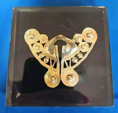 PAPERWEIGHT Replica 22 Karat Filigree Nose Ring Museum of Bogota, Columbia
