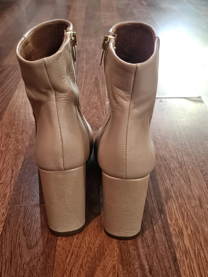 Ботинки на лодыжке Topshop цвет ню США 7 ЕС 38 сделано в Испании - Изображение 4 из 4