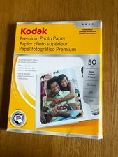 Kodak Premium Photo Paper Glossy/Brillant 8.5 x 11 Inches 50 Sheet Pack