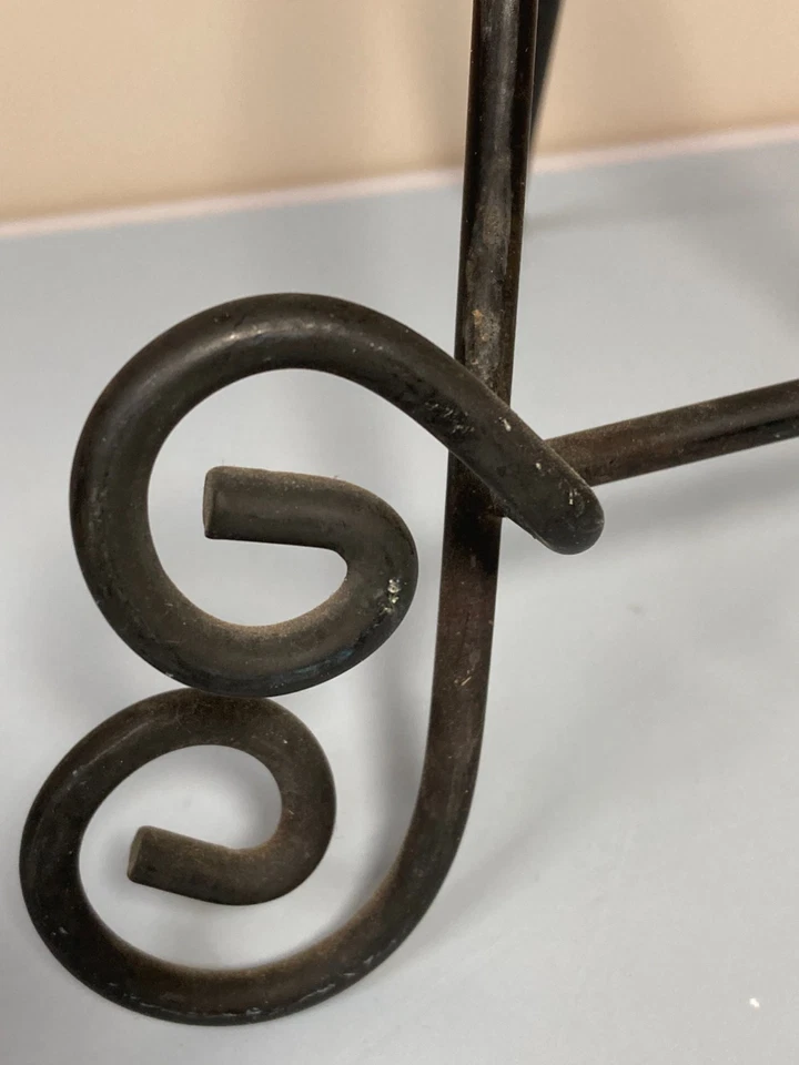 Lote mixto de 4 caballetes vintage de hierro forjado negro y metal Foto 2 de 4