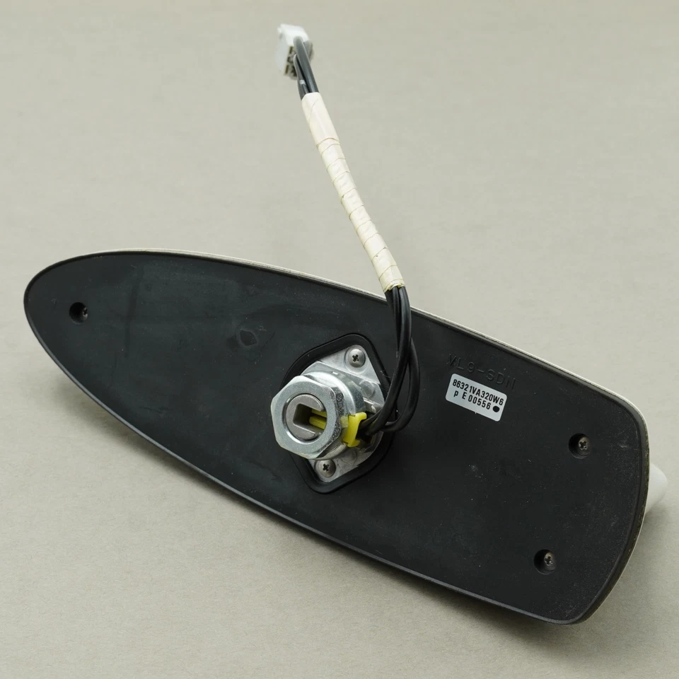 Antena de techo Subaru WRX y WRX STI 2015-2019 blanco cristal 86321VA320W6 4451 Foto 3 de 4