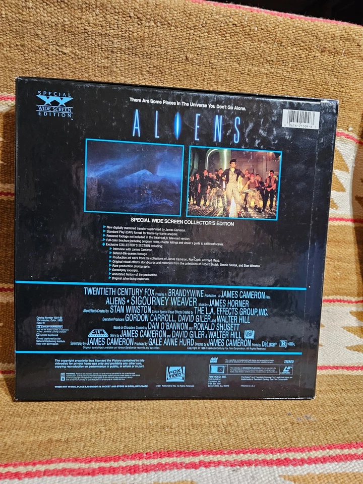 ALIENS 1991 Laserdisc Special Widescreen Collectors Edition 4 Disc Box Set Movie - Image 2 of 4