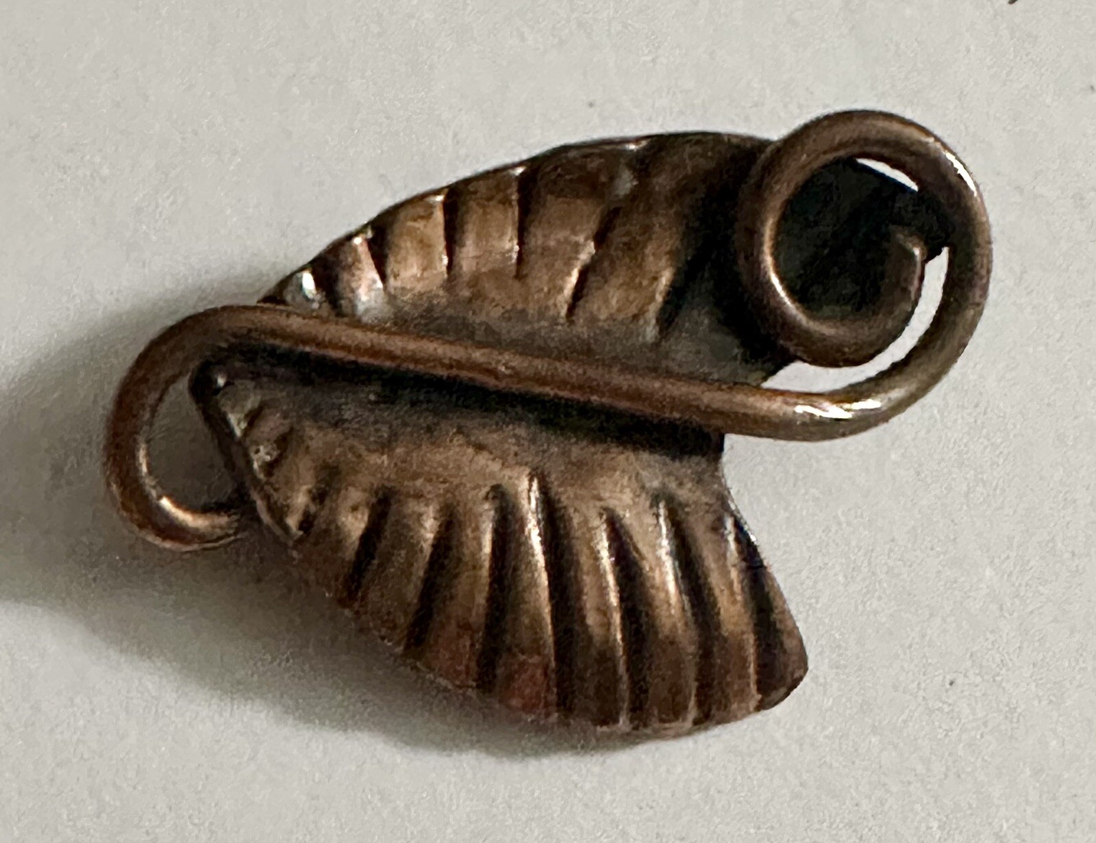Small Solid Copper Leaf Pin Vintage Brooch 1-1/2”… - image 1