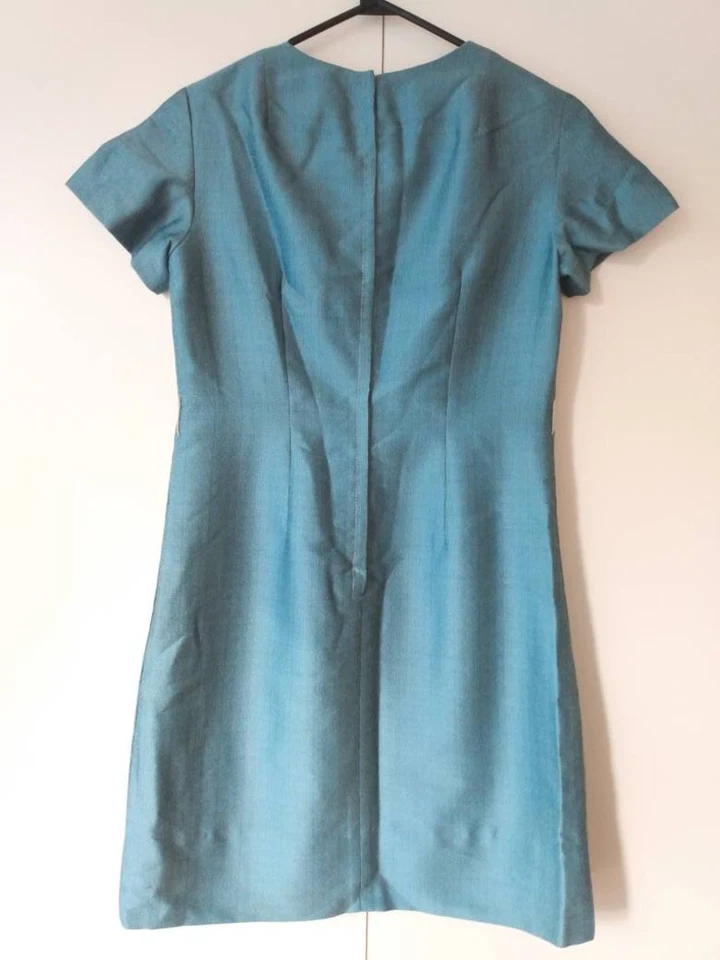 Vestido Azul Vintage Piel de Tiburón Tela Brillante 34"B 30.25"W MCM Mediados de Siglo Años 50 60 Foto 4 de 4