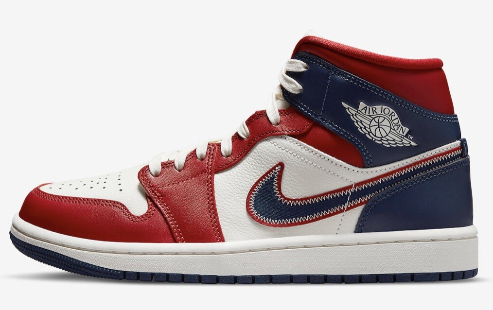 Nike Air Jordan 1 Mid SE Team USA Size 8.5 Women / Men's 7