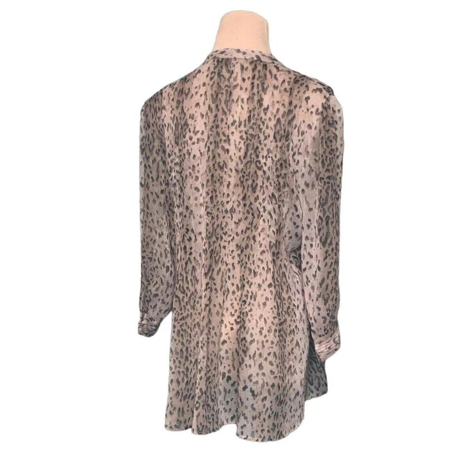 Cynthia Steffe animal print Sheer 3/4 Sleeves Tunic blouse Size Small - Image 2 of 4