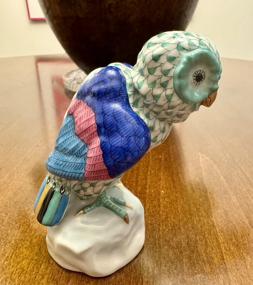 ✨PRISTINE HEREND GREEN FISHNET OWL 4.75” #5106 HAND PAINTED W/24K Gold Trim - Image 3 of 4