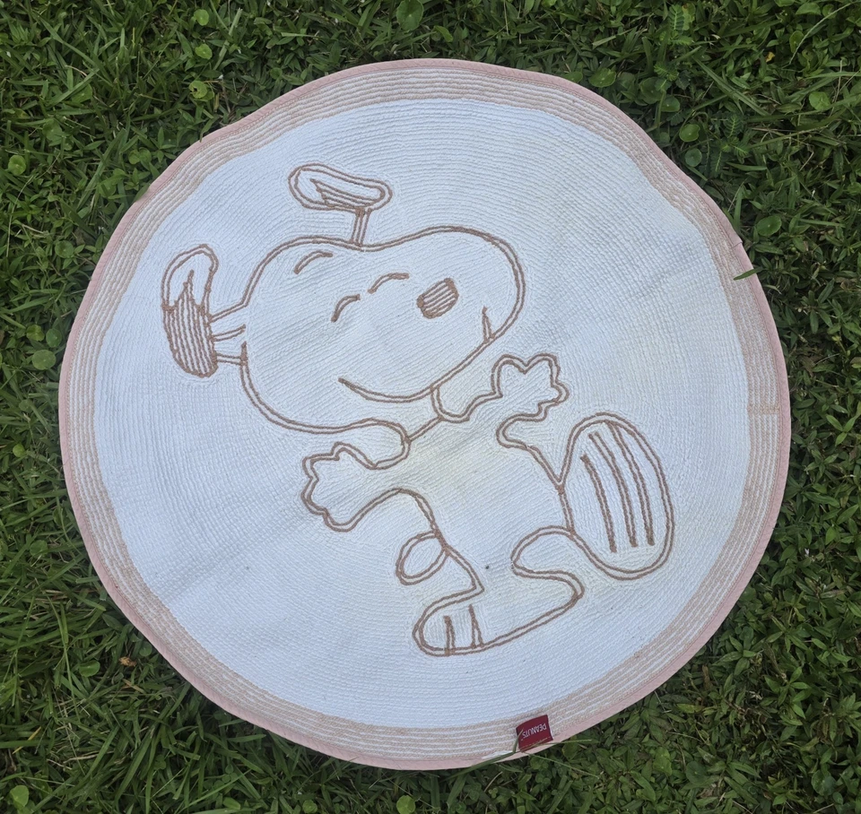 Tapete de banho Pottery Barn Kids Peanuts Snoopy 28x28” (raro) - Imagem 2 de 4