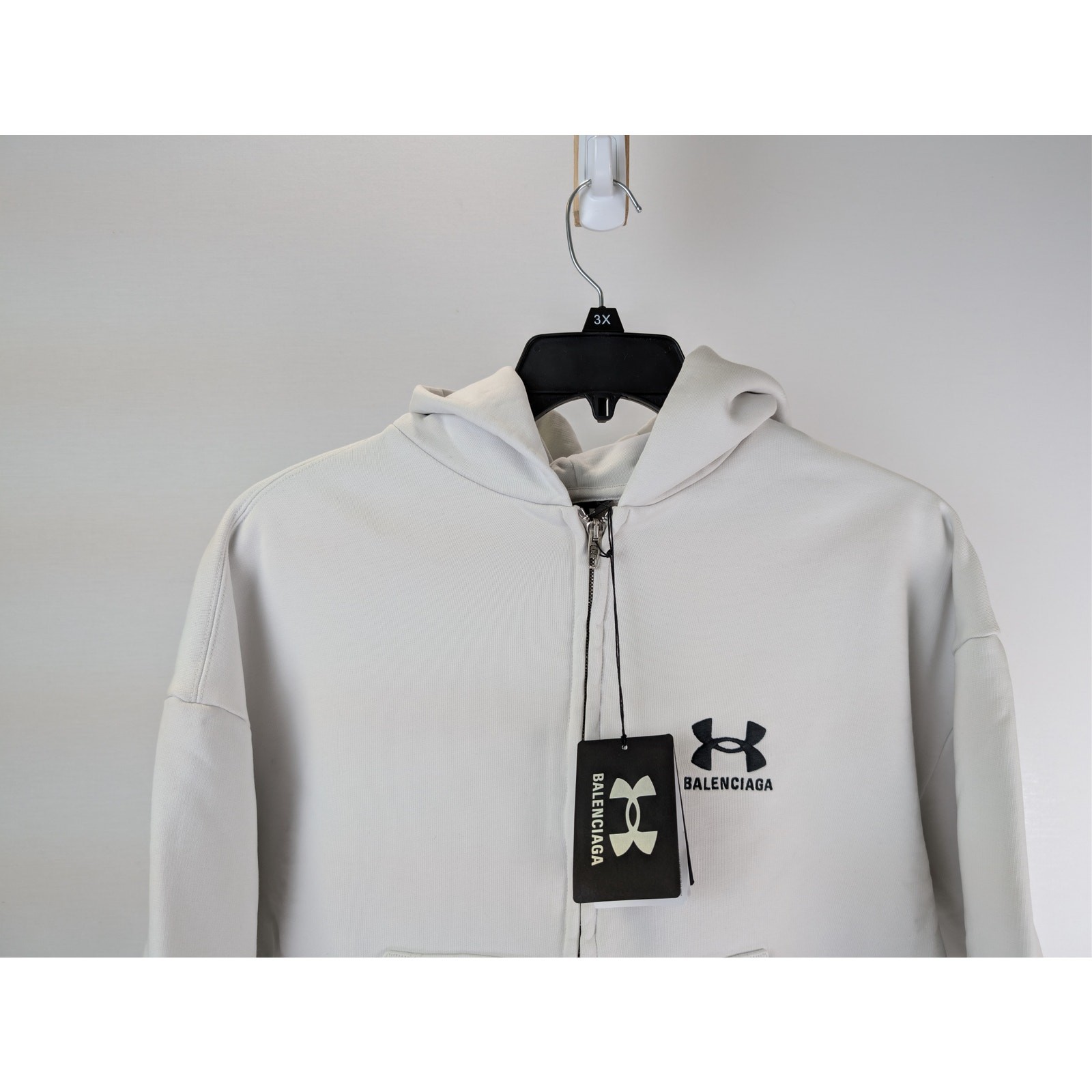 Balenciaga x Under Armour UA Regular Zip-up Hoodie in Dirty White/Black BNWT XXL image 2