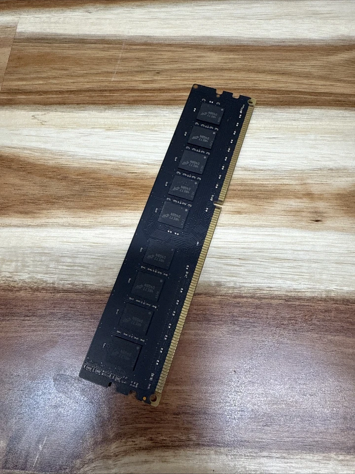 Original Apple 8GB 2Rx8 PC3-14900E DDR3 1866MHz DIMM MAC PRO 2013 RAM Foto 4 de 4