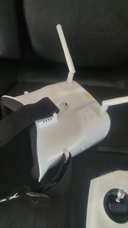 FPV Quadcopter Freestyle Racing Drone with headset and controller  - Image 2 of 3