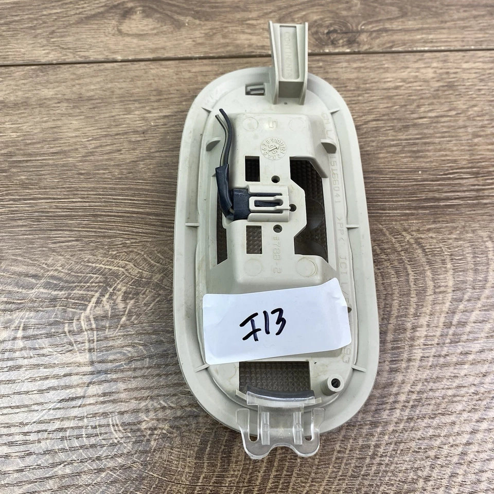 2006 - 2010 HUMMER H3 H3T ROOF OVERHEAD CENTER DOME LIGHT READING MAP LAMP OEM - Image 4 of 4