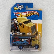 Hot Wheels Hiway Hauler 2 – 2012 New Models Series – Gold/Black - Sealed