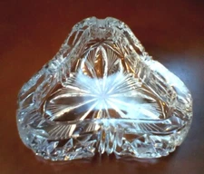 VINTAGE ASHTRAY CLEAR CRYSTAL GLASS CIGAR DIAMOND CUT ETCHED FLOWER STAR 5" MCM
