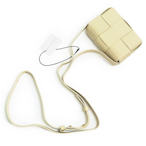 BOTTEGA VENETA Cassette Candy Mini Bag Crossbody Pouch Lambskin, Porridge 666688 - Picture 7 of 10